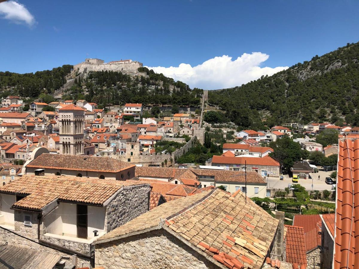 Old Town Apartment Mare Hvar Town Luaran gambar